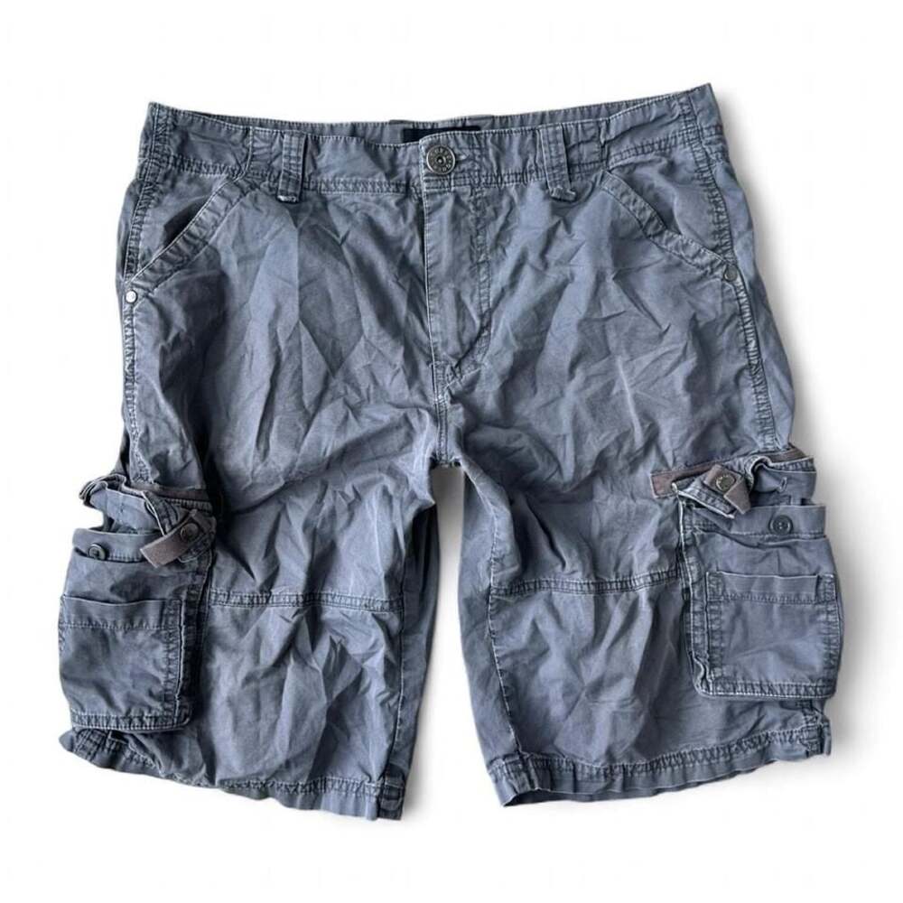 Y2K GUESS Grey Cargo Shorts – Size 33”